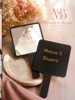 Maison S. Beauté branding en make-up spiegel